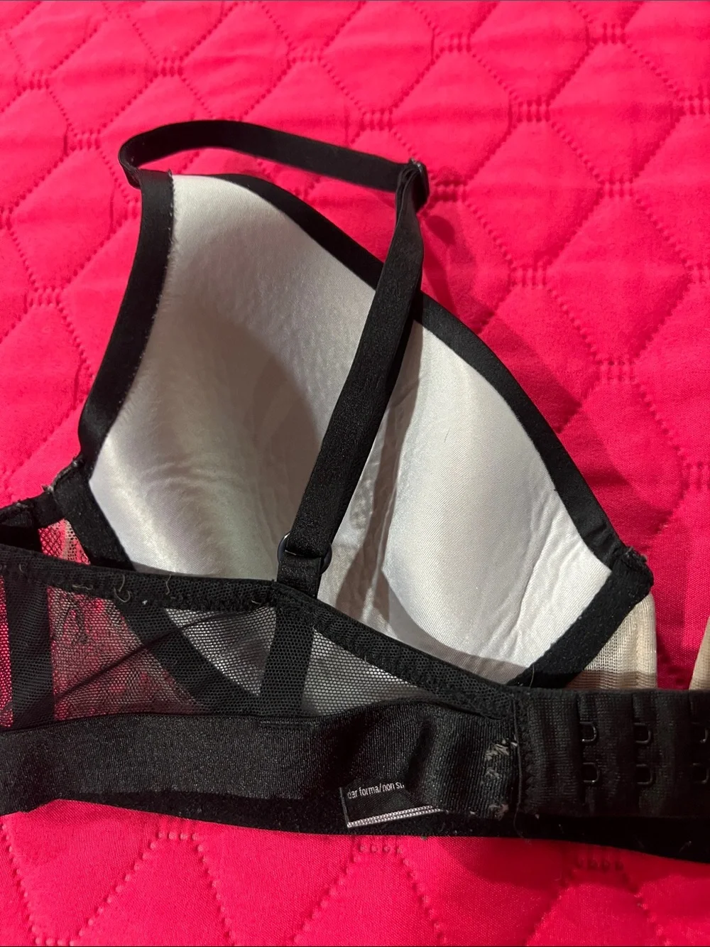 Victoria's Secret Black Lace-Side T-Shirt Bra - Picture 9 of 12